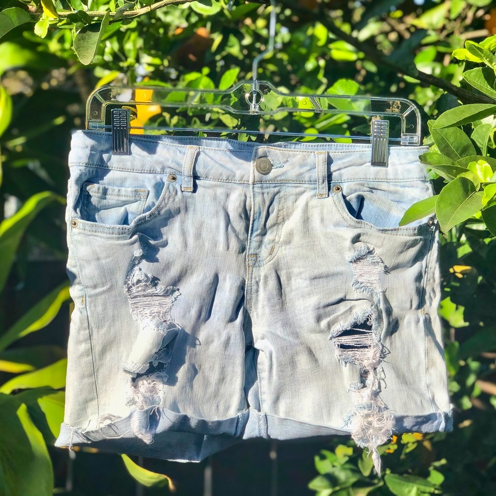 Aéropostale Mid Rise Distressed Shorts